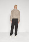 MEN'S TWILL LIGHT WEIGT JOGGER | ONLY.S